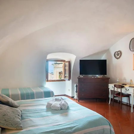 La Casa Nel Cuore Di Sanremo, Historic Center - Happy شقة سانريمو